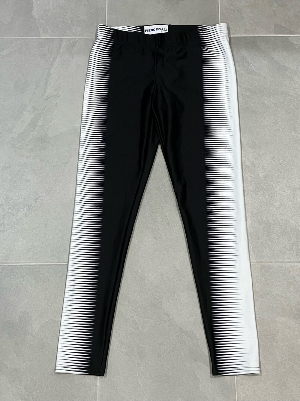 Fiercepulse Ombre black and white leggings